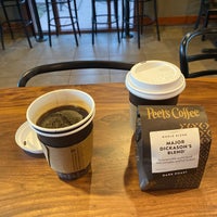 Снимок сделан в Peet&amp;#39;s Coffee &amp;amp; Tea пользователем Marshall M. 10/22/2019