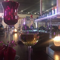 Photo taken at Midtown Wine Bar by R2R0  ⛳️🏌🏼🚌 on 12/31/2017