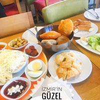 Photo taken at Kaptan Börek &amp;amp; Burger by Zeynep K. on 12/2/2018