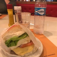 Photo taken at Achapa Hamburger by Gilberta D. on 10/14/2018