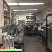 Photo taken at DNA Discovery Lab (Field Museum) by Lu Y. on 6/1/2017