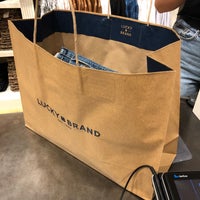 Lucky Brand - Streeterville - Chicago, IL