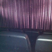 Foto tirada no(a) Comet Cine Center por Christina ★ em 8/3/2013