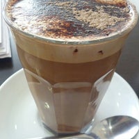 Foto tirada no(a) Il Espresso por Kevin T. em 10/19/2012