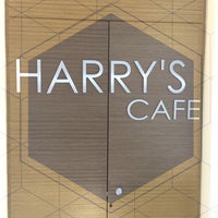 Photo taken at Harry&amp;#39;s Cafe at Northwestern University by Theo D. on 7/18/2017