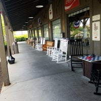 Photo taken at Cracker Barrel Old Country Store by Kevin C. on 7/5/2017