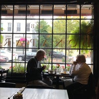 Foto diambil di Café Bonaparte oleh Bob S. pada 9/13/2017