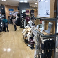 Photo taken at MUJI by Ｍatsu⚾️ on 12/12/2021