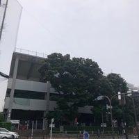 Photo taken at Meiji Jingu Secondary Stadium by Ｍatsu⚾️ on 6/11/2022