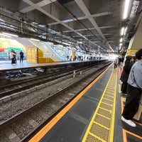 Photo taken at JR Ochanomizu Station by Ｍatsu⚾️ on 11/22/2023