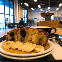 Photo taken at ZEBRA Coffee &amp;amp; Croissant by しまっち n. on 12/18/2018