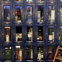 1/29/2020 tarihinde Mikhail V.ziyaretçi tarafından Whisky Rooms'de çekilen fotoğraf