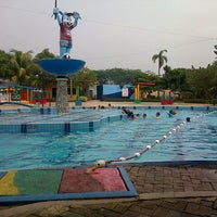 Photo taken at Waterland by Alfa C. on 11/20/2012