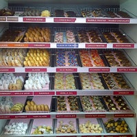 Photo taken at Dunkin&amp;#39; Donuts دانكن دونتس by Jo S. on 3/14/2012