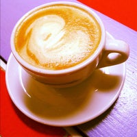 Foto tomada en Triana Café Gourmet  por Domingo S. el 4/22/2012