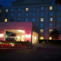 Foto tomada en Mystic Marriott Hotel &amp; Spa  por Kapil el 6/29/2012