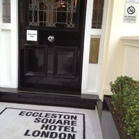 Das Foto wurde bei The Eccleston Square Hotel von Carlos M. am 6/29/2012 aufgenommen