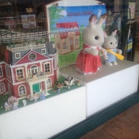 Photo taken at シルバニアファミリー 森のお家 (Sylvanian Families) グランベリーモール店 by Steve T. on 8/26/2012