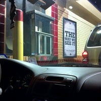 Photo taken at Burger King by Shaynora B. on 5/29/2012