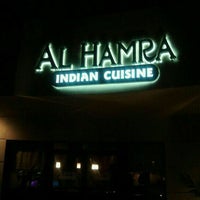 รูปภาพถ่ายที่ Al Hamra Indian Cusine โดย fasih a. เมื่อ 11/8/2011