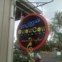 10/21/2011 tarihinde Kate M.ziyaretçi tarafından Owowcow Creamery'de çekilen fotoğraf