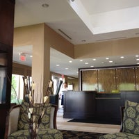 Foto diambil di Hilton Garden Inn oleh Cat H. pada 5/20/2012