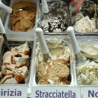 Photo taken at Il gelato Zero gradi by Diego M. on 5/15/2012