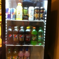 Das Foto wurde bei You Say When Yogurt Shoppe At Westshore Plaza von Amanda M. am 12/9/2011 aufgenommen