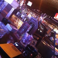 Foto tomada en The Quarter Bar &amp;amp; Grill  por Tait L. el 8/10/2011