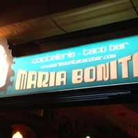 Foto scattata a María Bonita Taco Bar da Meri il 6/14/2012