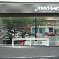 รูปภาพถ่ายที่ Movilsat Centro Tecnológico โดย Luis V. เมื่อ 5/18/2011