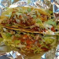 8/30/2011 tarihinde Lee A.ziyaretçi tarafından Sol Burrito'de çekilen fotoğraf