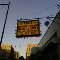 Photo taken at Vee&amp;#39;s Restaurant by Thadon0429 on 10/5/2011