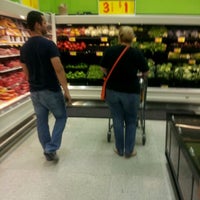 Photo taken at H-E-B by Triana R. on 5/5/2012