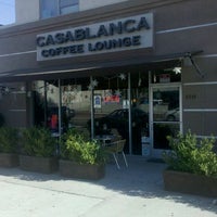 Foto tomada en Casablanca Coffee Lounge  por Jon M. el 9/1/2011