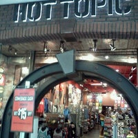 Photo taken at Hot Topic by ♊ David Da D. on 8/22/2011