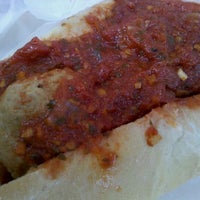 8/29/2011にFiona Q.がSaucy Burt&amp;#39;s - Meatball Food Cartで撮った写真