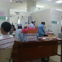 Photo taken at Heart Disease Centre Pharmarcy by Ketmanee P. on 9/8/2011