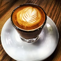 6/12/2012にIan S.がHappy Coffeeで撮った写真
