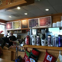 Photo taken at The Coffee Bean &amp;amp; Tea Leaf by Junkyard S. on 11/29/2011
