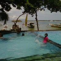 Photo taken at Tamarind Beach Cottage by dokterMade on 2/1/2012