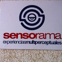 รูปภาพถ่ายที่ Sensorama โดย Laura P. เมื่อ 3/13/2011