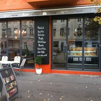 Photo taken at Café Libertad by Emir Ç. on 11/24/2011