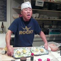 11/24/2011 tarihinde Derek C.ziyaretçi tarafından Masa Sushi'de çekilen fotoğraf