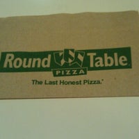 Photo taken at Round Table Pizza by Drootz on 10/13/2011