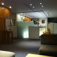 Photo taken at Hotel Sunroute Takadanobaba by Danny K. on 12/29/2011