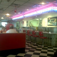 Photo taken at Mary&#39;s Diner by Jeff R. on 8/18/2011