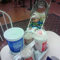 Photo taken at Wendy’s by Miguel G. on 6/6/2012