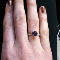 1/31/2012にSarah E.がJB Hudson Jewelersで撮った写真