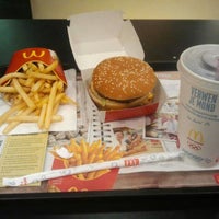 Снимок сделан в McDonald&amp;#39;s пользователем Jurjen K. 1/14/2012